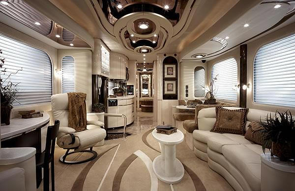 ER KARAVAN Royal