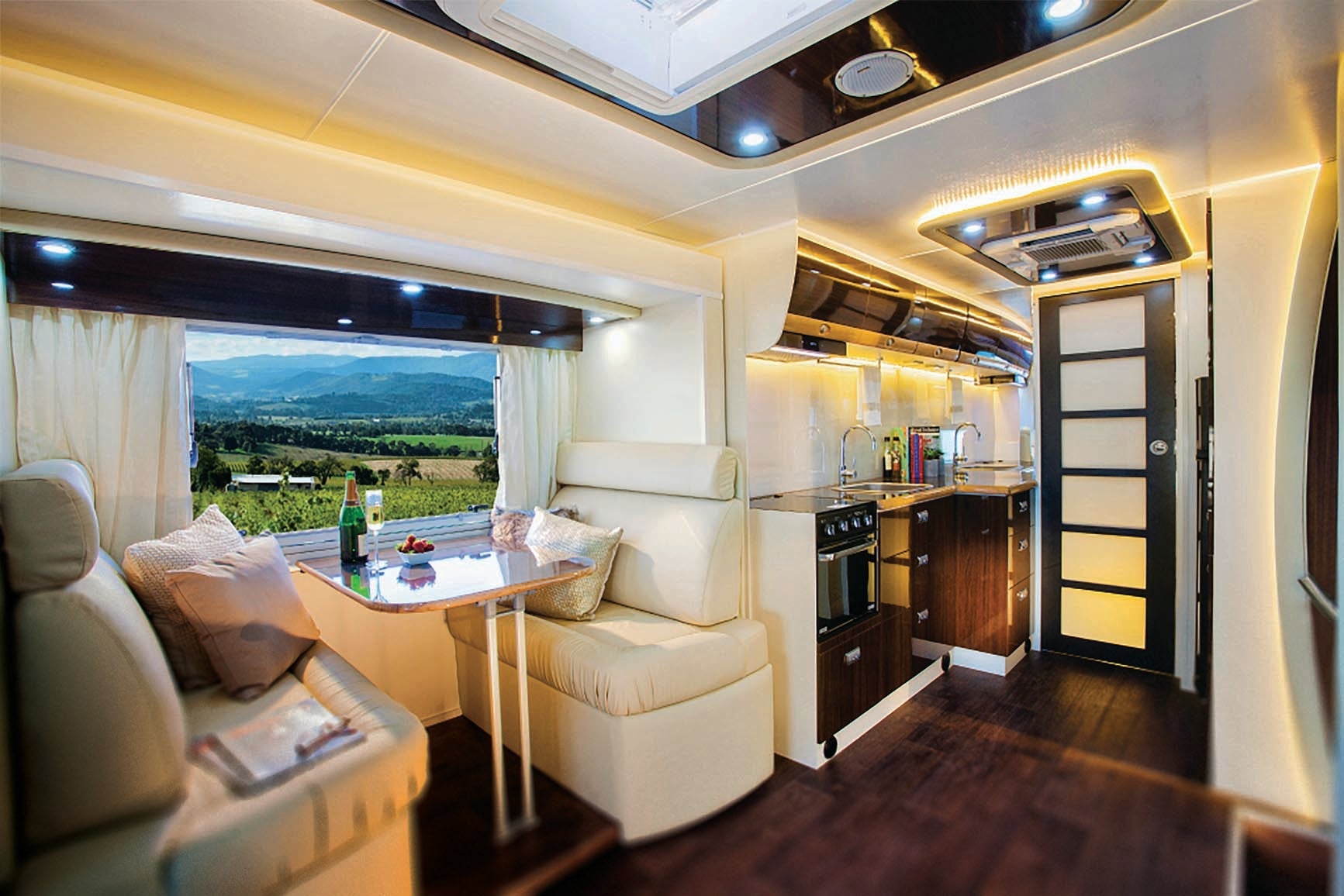 ER KARAVAN Imperial